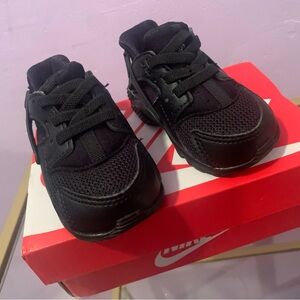(SOLD) Nike Huarache